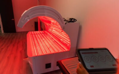 What’s the Difference Between Red Light Therapy and a Tanning Bed?