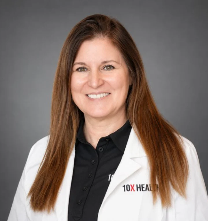 carrie carda md mms mhs acabedb8 b56b 42ff 99e2 aa537f58ebba